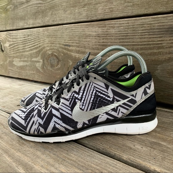 Nike Shoes - Womens Nike Free 5.0 TR Fit 5 Print Black White 704695 001 Running Shoes 6.5